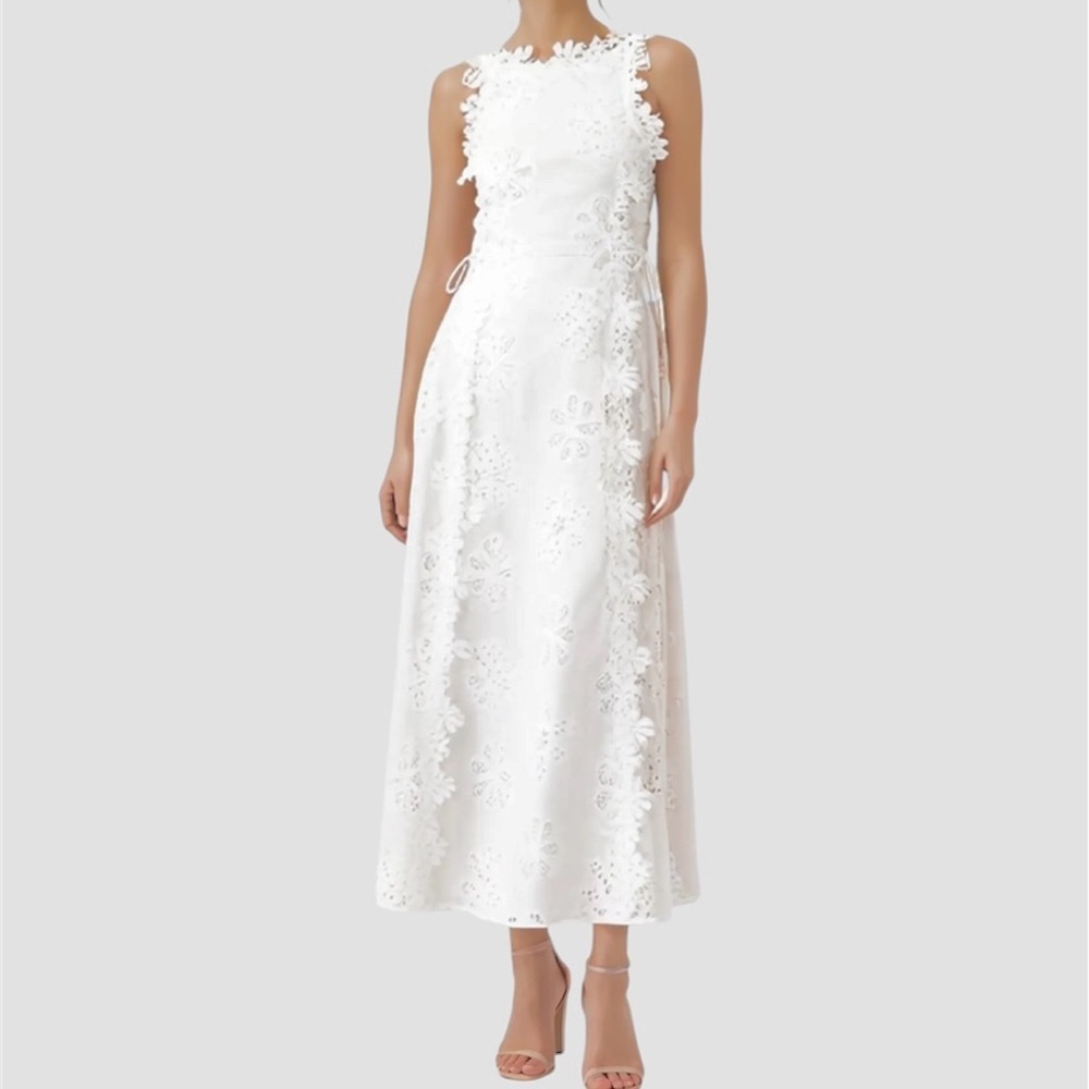 NWOT Lace Hook Maxi Dress